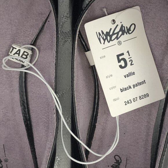 Mossimo Vallie Glossy Black Patent Zipper Flat Pointed-Toe Shoes Size 5½ - Picture 9 of 10